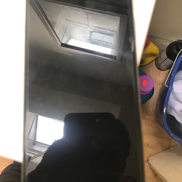 iPhone XS Max - Picture 2 of 2